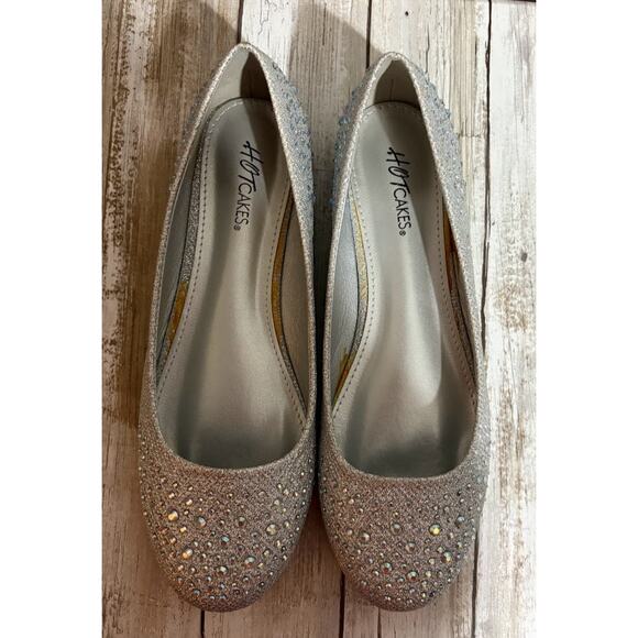 Hot Cakes‎ Women's Silver Bedazzled Ballet Flats Size 6.5 NWB - Picture 8 of 10